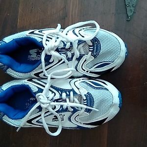 Starter athletic shoes